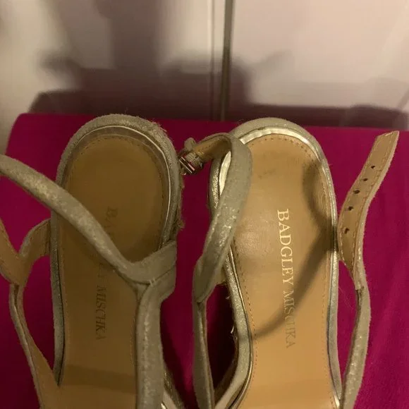 Badgley Mischka Wedges - Picture 4 of 6